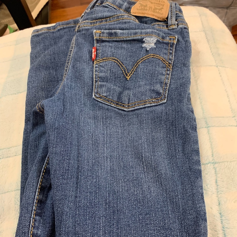Levi’s stretch skinny jeans, size 7 Regular